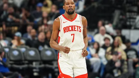 巴薩欲獲尤文青鋒，力攬荷蘭中衛德裏赫特，十年內線防無憂